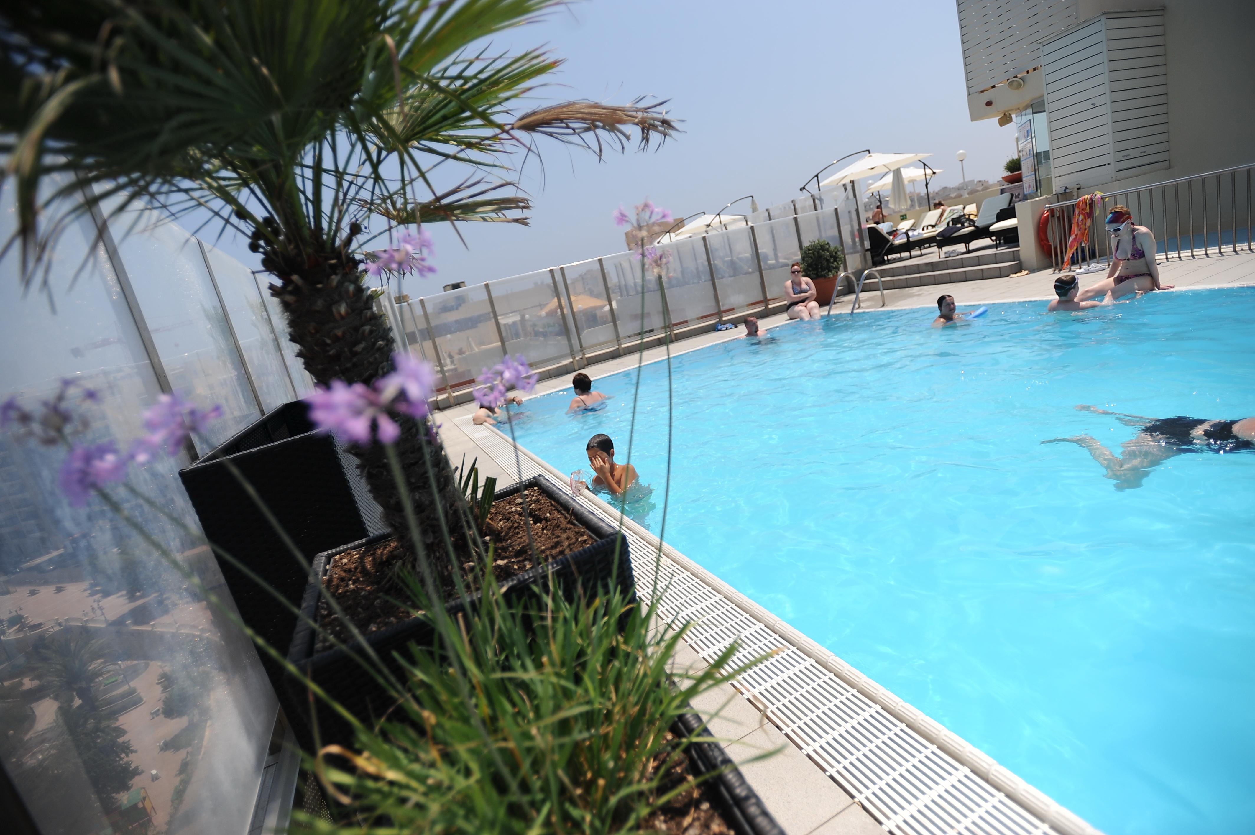 Plaza Regency Hotel 3*